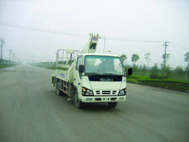 高空作业车
