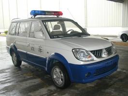 囚车