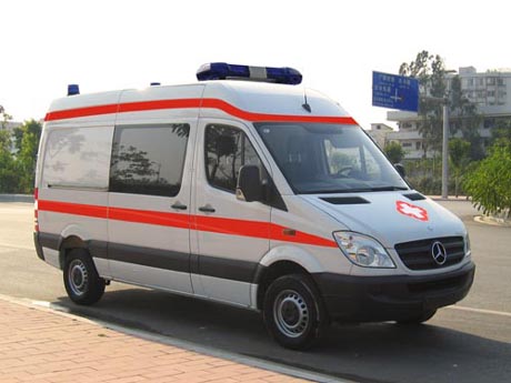 ND5041XJH型救护车图片