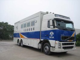 应急救援指挥车