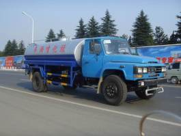 绿化喷洒车