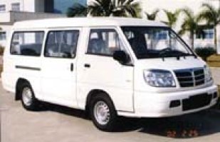 东南牌DN6492L3P型乘用车