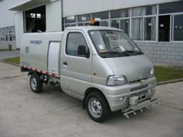 路面养护车