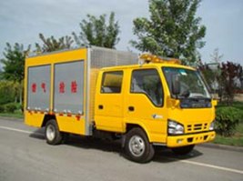 应急抢险车