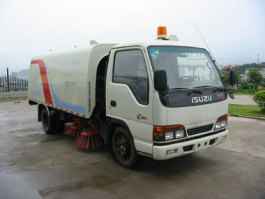 扫路车