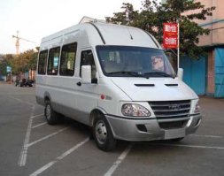 华中牌WH5041XFW服务车