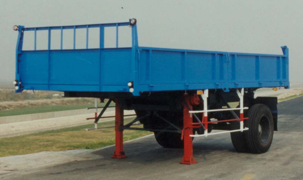 沪光5.6米10吨自卸半挂车(HG9130ZE)