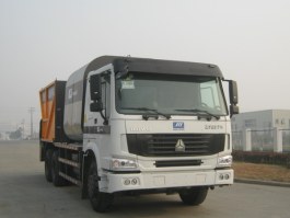 路面养护车