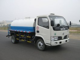 雷星牌SNJ5060GSS洒水车