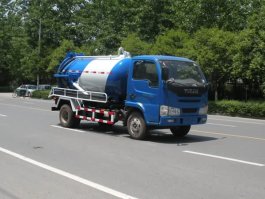 吸污车