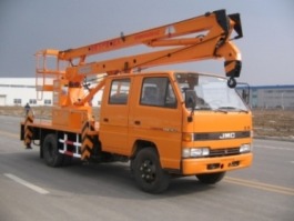 高空作业车