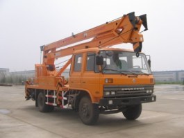 高空作业车