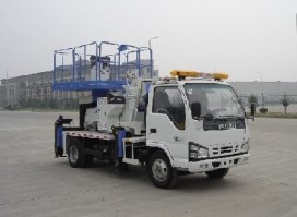 高空作业车
