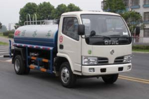洒水车