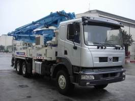 徐工牌XZJ5291THB37E混凝土泵车