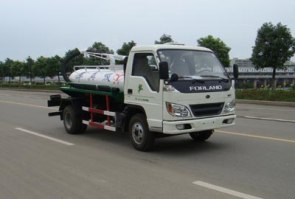 吸粪车
