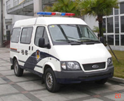囚车