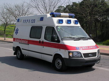 中意牌SZY5036XJH救护车