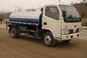 洒水车