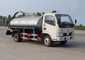 吸粪车