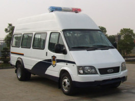 囚车