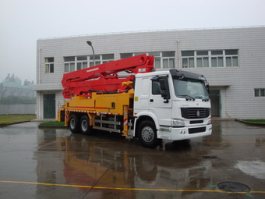 申星牌SG5269THB混凝土泵车