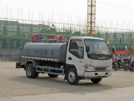 洒水车
