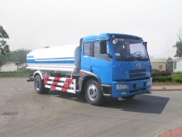 洒水车