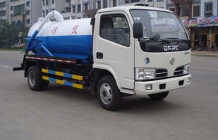 吸污车