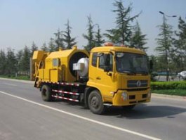 路面养护车