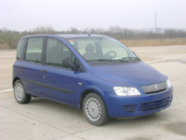 轿车
