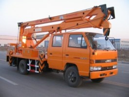 高空作业车