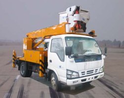 高空作业车