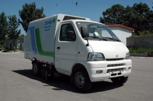 吸尘车