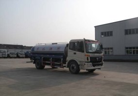 洒水车