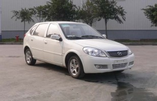 力帆牌LF7131C型轿车