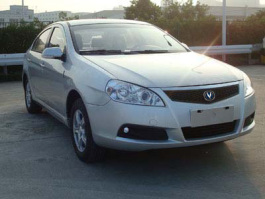 长安牌SC7155HEV型混合动力轿车