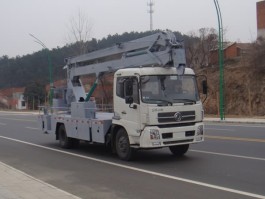 高空作业车