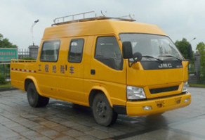 工程抢险车