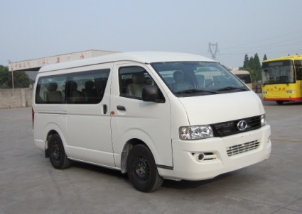 东宇4.8米6-9座轻型客车(NJL6480)