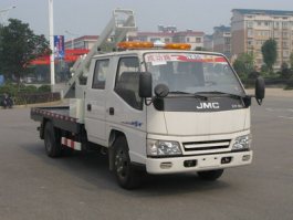 公路护栏抢修车