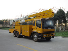 高空作业车