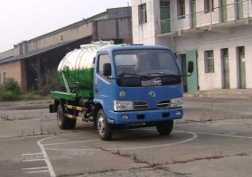 吸粪车
