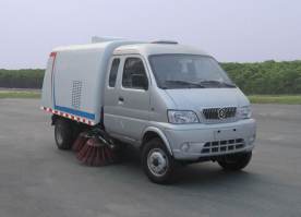 扫路车