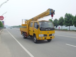 高空作业车