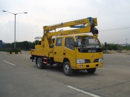 高空作业车