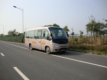 黄海7.5米24-25座客车(DD6756K01F)