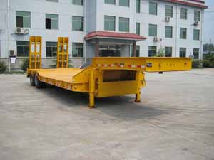 杨嘉11.1米20吨低平板半挂车(LHL9270TDP)