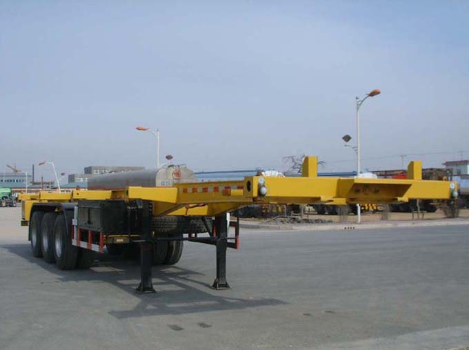 金碧13.8米33.4吨集装箱运输半挂车(PJQ9403TJZ)