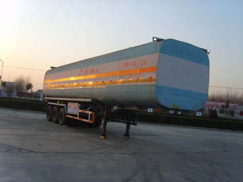 华宇达13米30.2吨化工液体运输半挂车(LHY9403GHY)